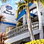 Best Western Plus Marina Shores Hotel