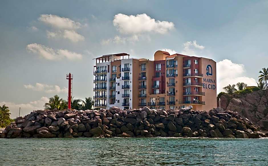 El Cid Marina Beach Hotel