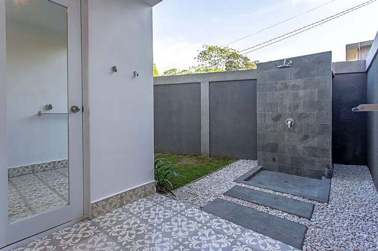 White Studio Villa