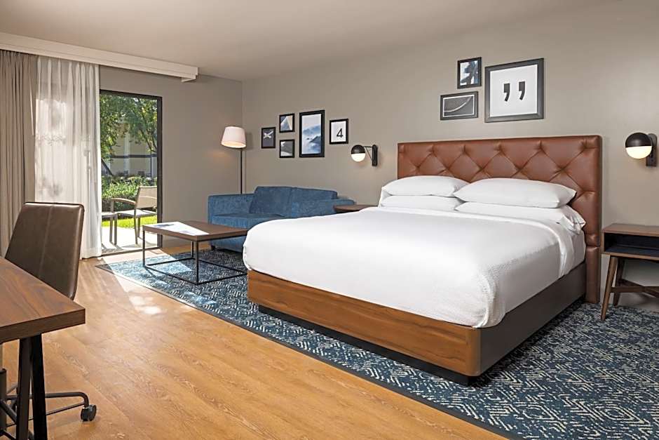 Four Points By Sheraton Bakersfield