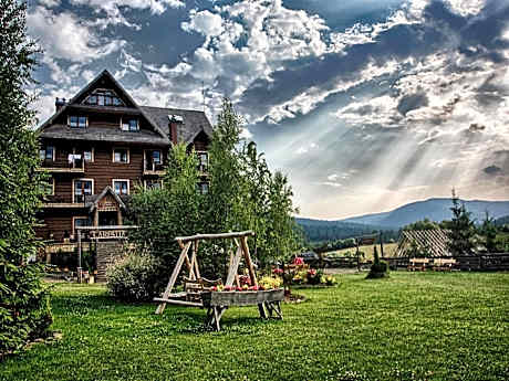 Hotel Carpatia Bieszczadzki Gościniec