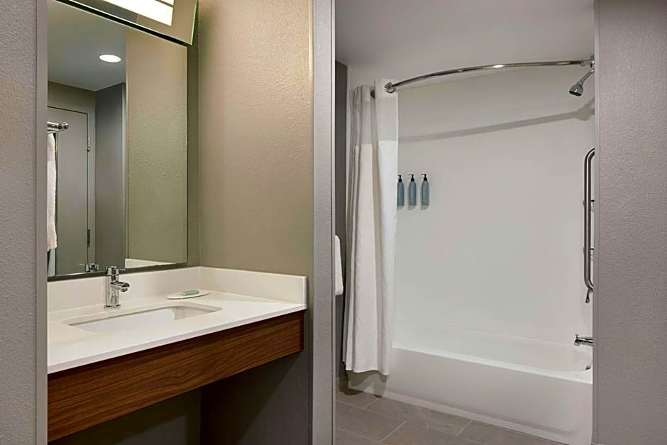 Courtyard by Marriott Little Rock Downtown