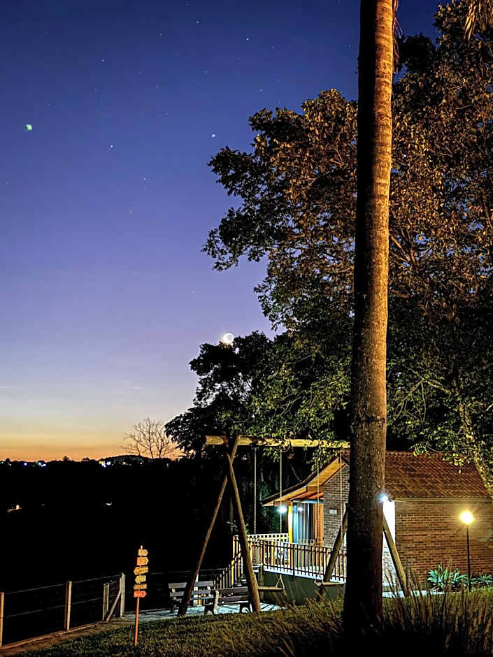 Vovô Emílio Chalés