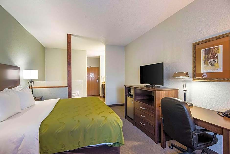 Quality Inn & Suites Pueblo West