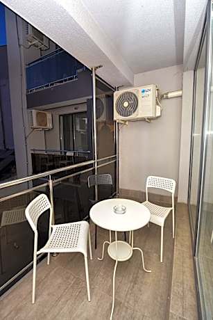 Studio with Dracula Trip