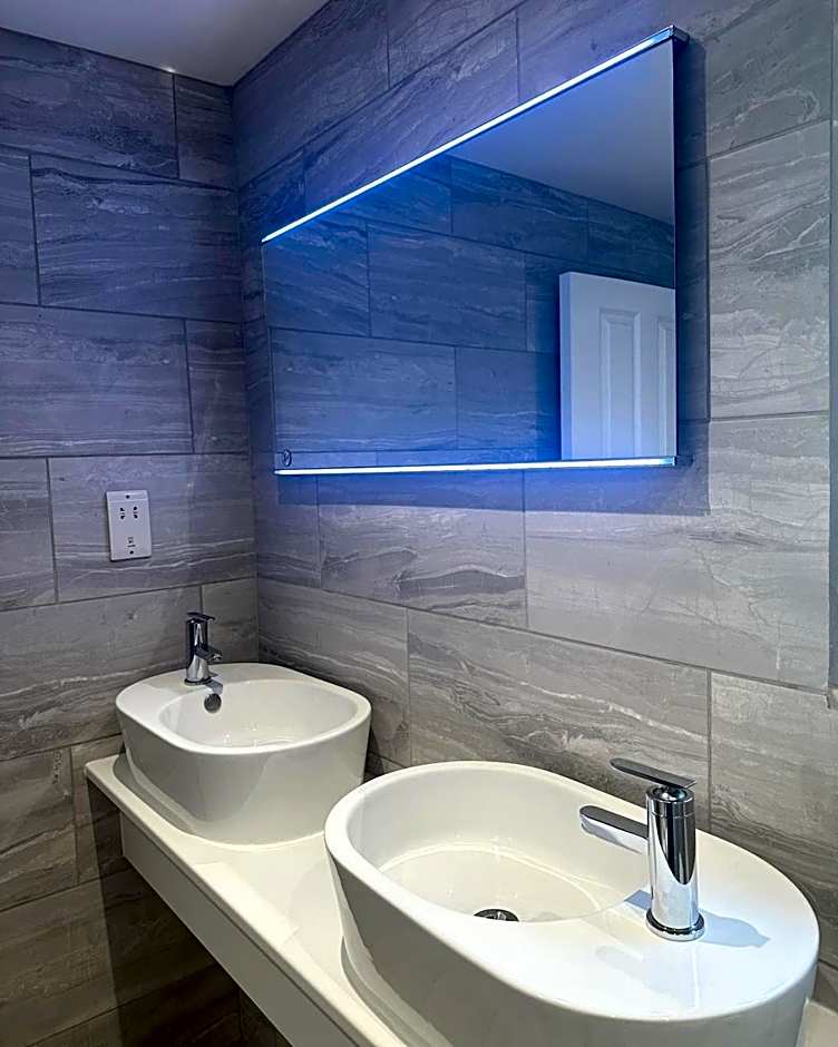 Sorrento Hotel & Restaurant