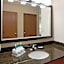 Holiday Inn Express & Suites Bloomington West By IHG