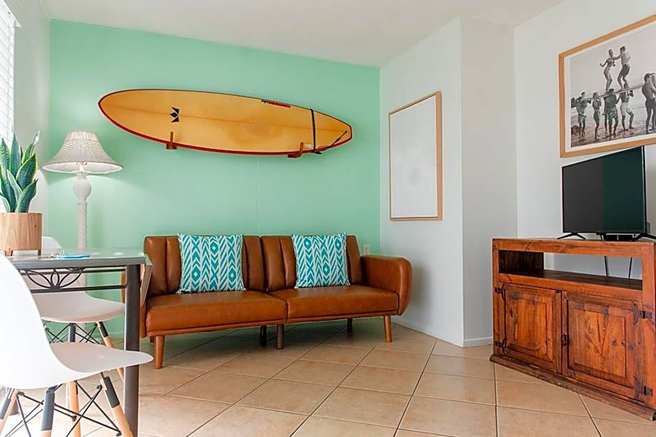 Seaspray Surf Lodge	