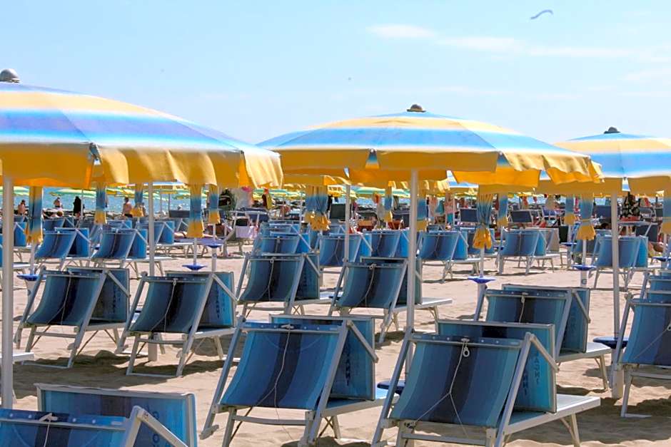 Hotel Holiday Sunshine Summer