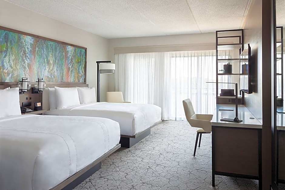 Marriott Savannah Riverfront