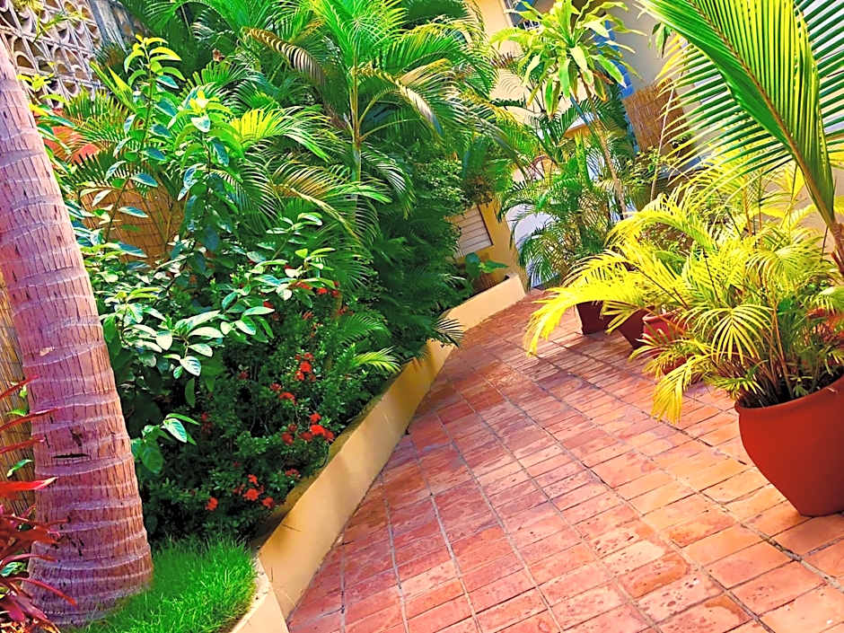 Casa del Caribe Inn