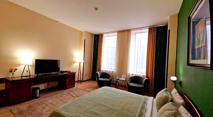 Ararat Hotel
