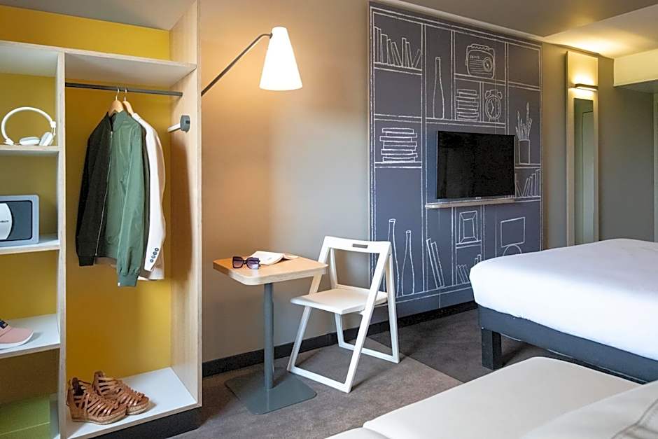 ibis Pontorson Baie Du Mont Saint Michel