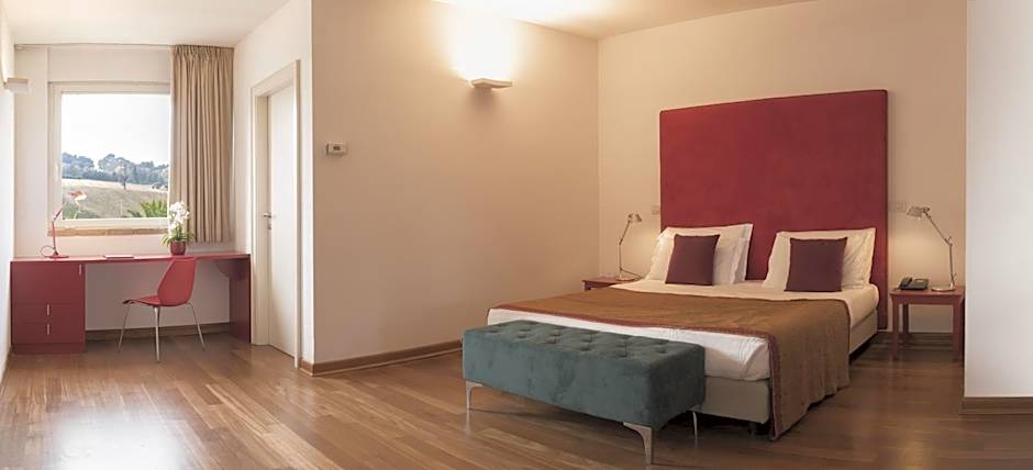 Finis Africae Hotel