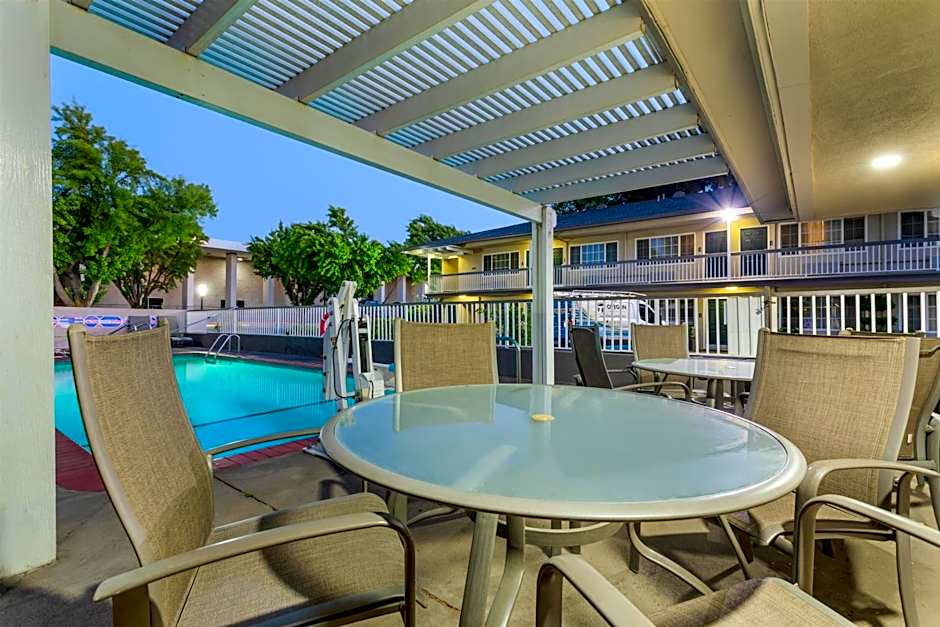 Best Western Town House Lodge