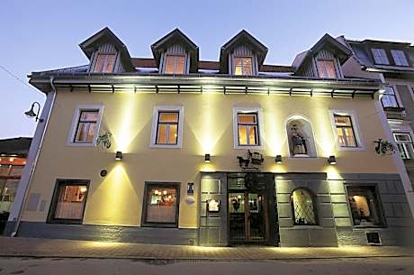 Hotel Post Karlon