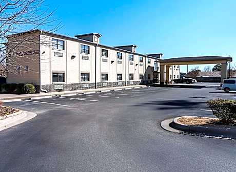 Econo Lodge Inn And Suites Little Rock