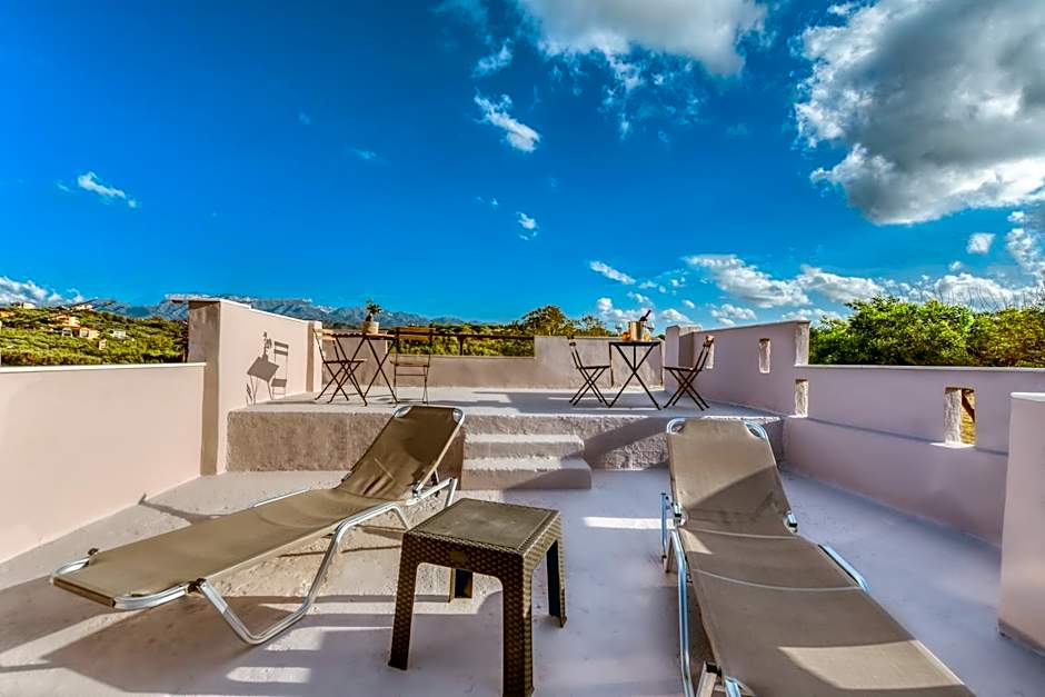 Gregory Village Sea View