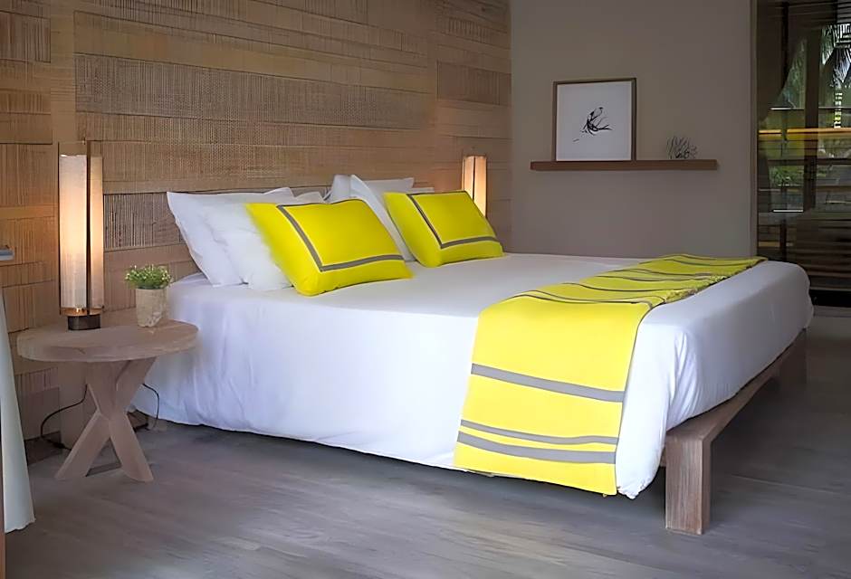 Beach Club By Haadtien