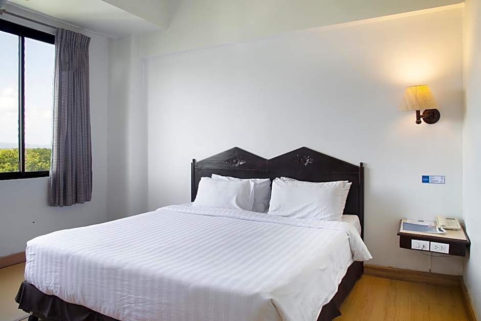 Phrae Nakara Hotel