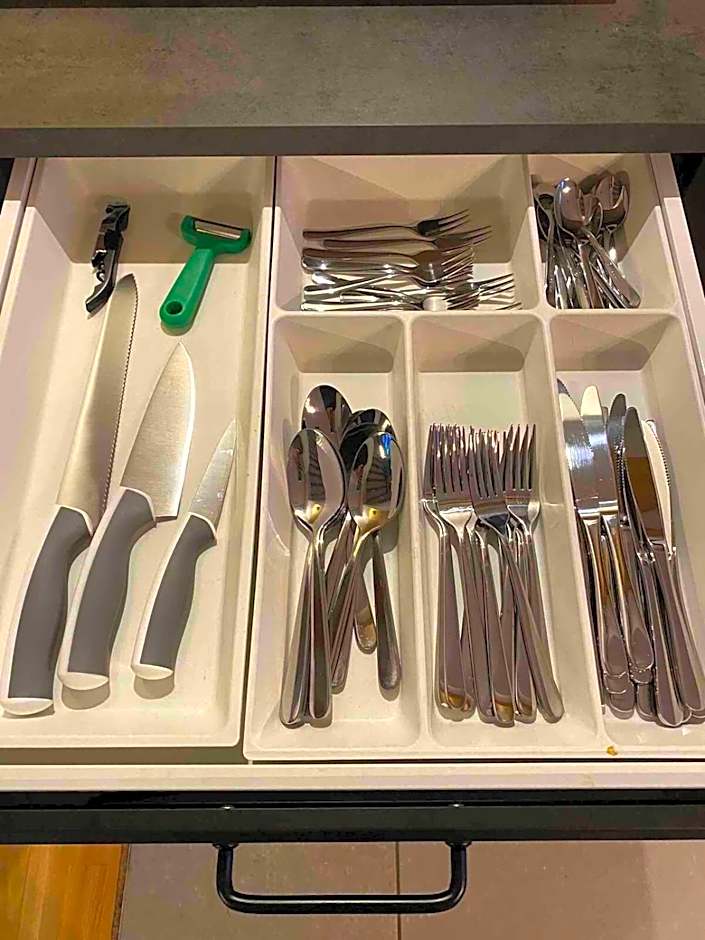 Luxury Penthouse Jacuzzi, Pool Table, Bbq & Desks