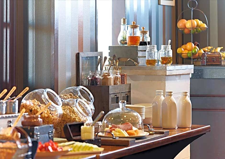 Omni New Haven Hotel at Yale