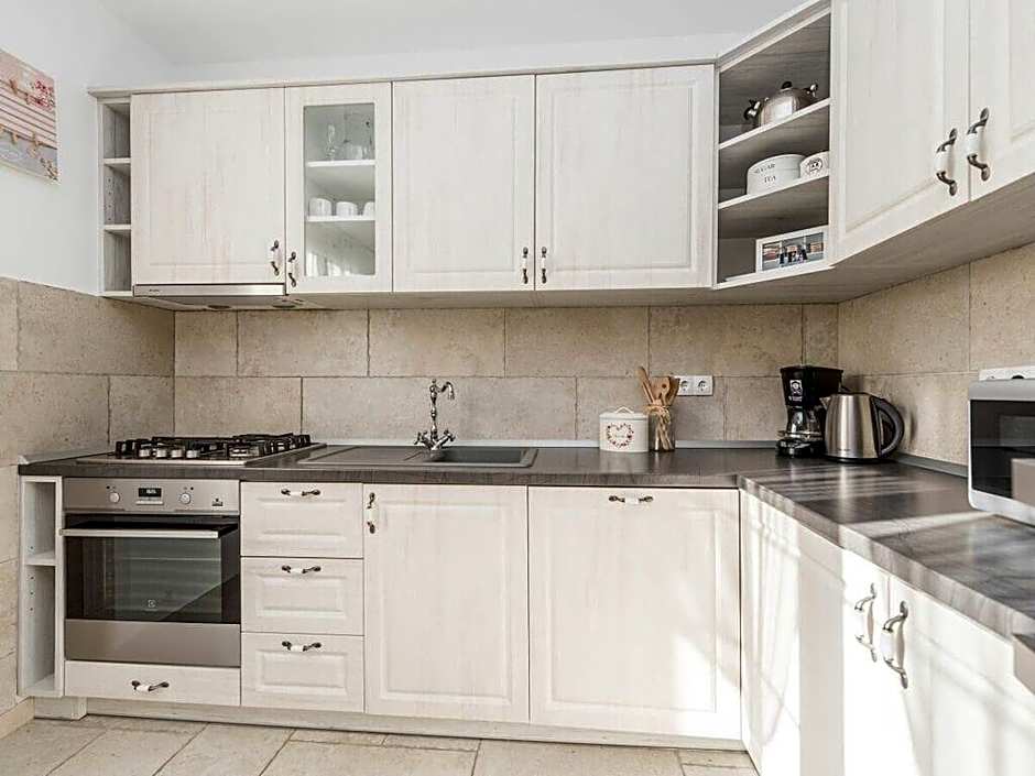 Villa Kirsten with heated pool, jacuzzi and sauna - by TA Leut Agency