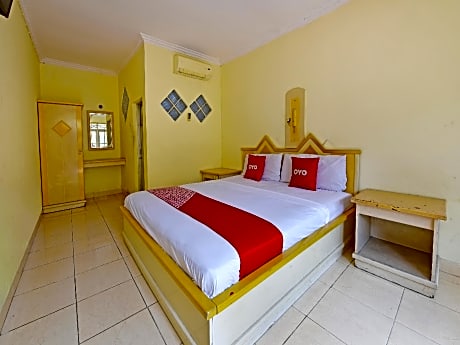 OYO 3722 Hotel Mutiara