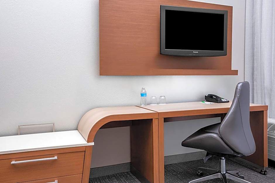 Courtyard by Marriott Bowling Green Convention Center