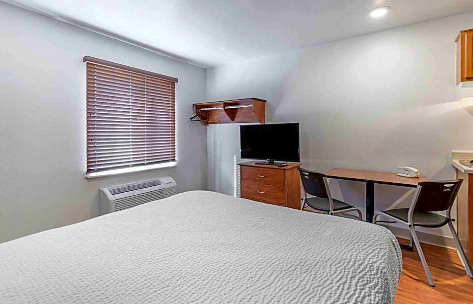 Extended Stay America Select Suites - Laredo