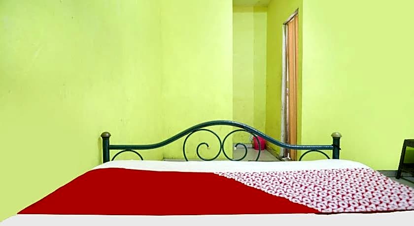 Hotel O Emes Jaya HomestayNearSamsung Electronic Indonesia PT