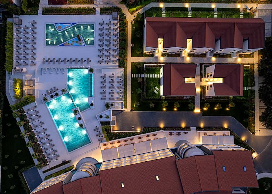 Molum Hotel & Residences