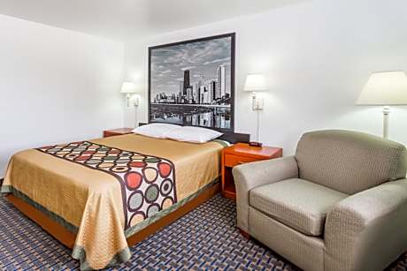 Queen Room - Non-Smoking