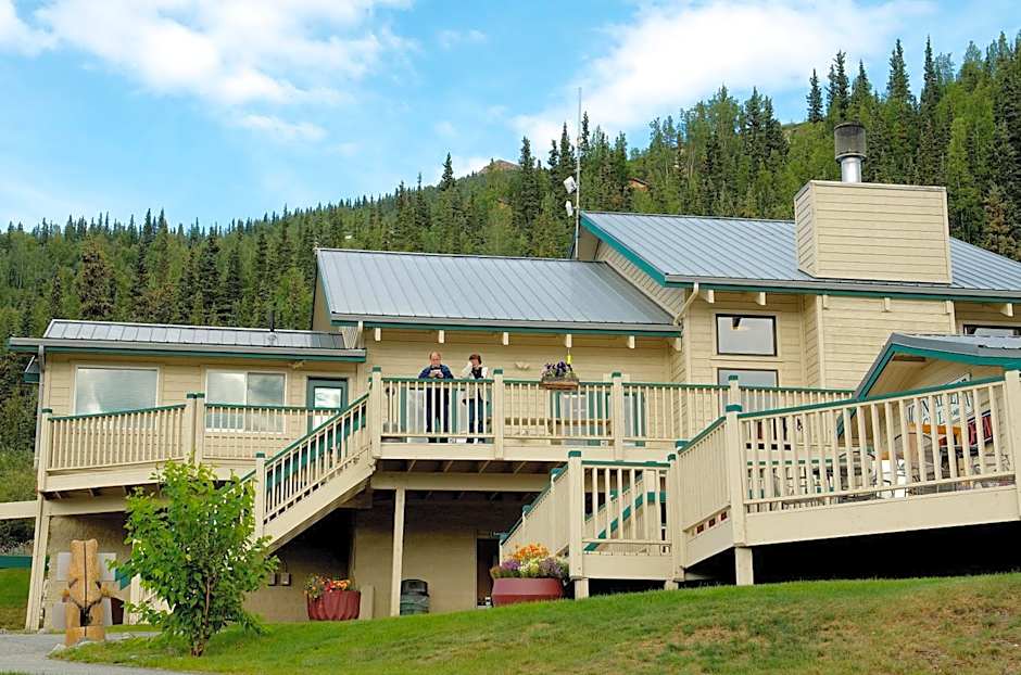 Denali Bluffs Hotel