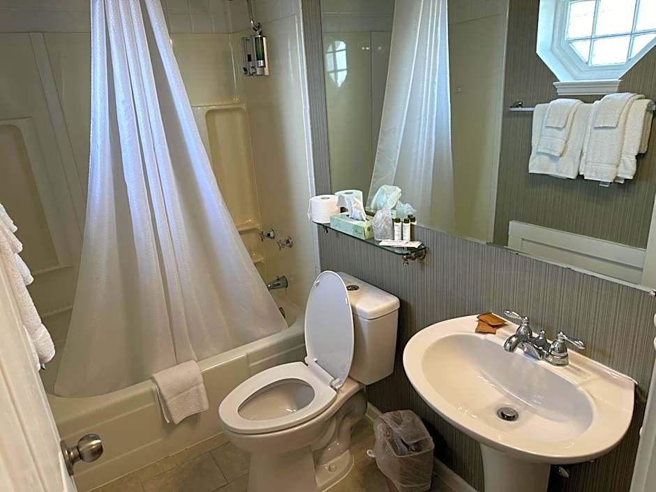 Island House Historic Vacation Rentals