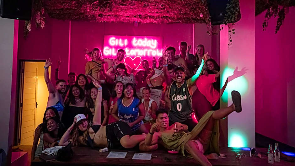 Atlas Gili Party Hostel
