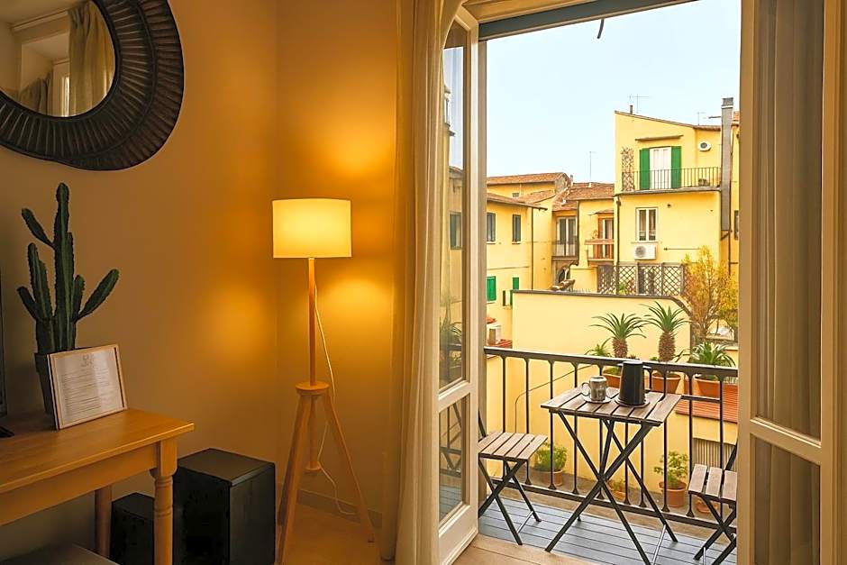 BOBOTEL ROOMS City Center