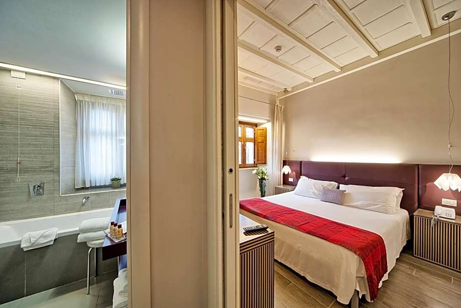 Navona Palace Luxury Inn