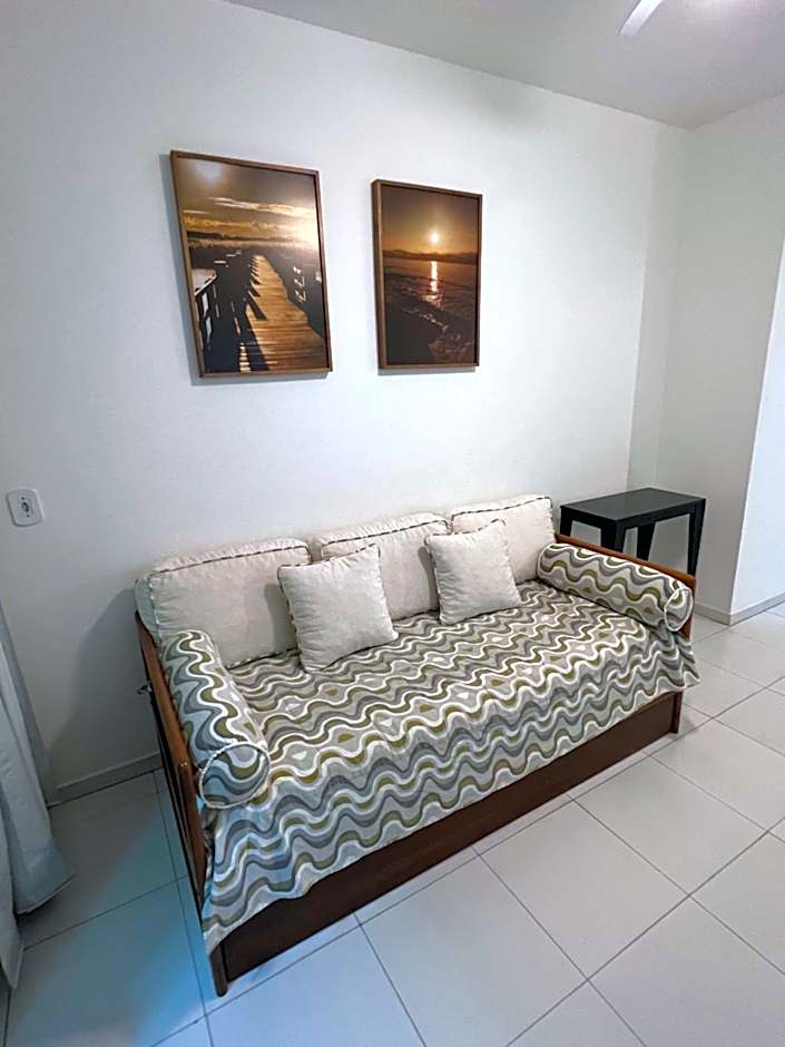 Apartamento Cabo Frio Praia do Forte pé na areia