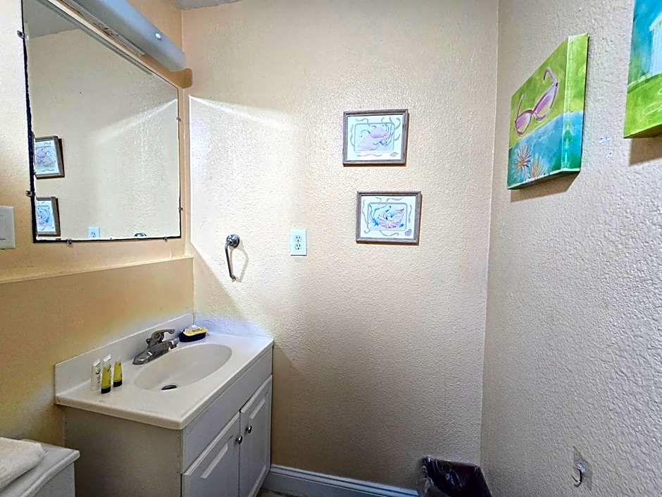 Oceanfront Sea Scape Motel