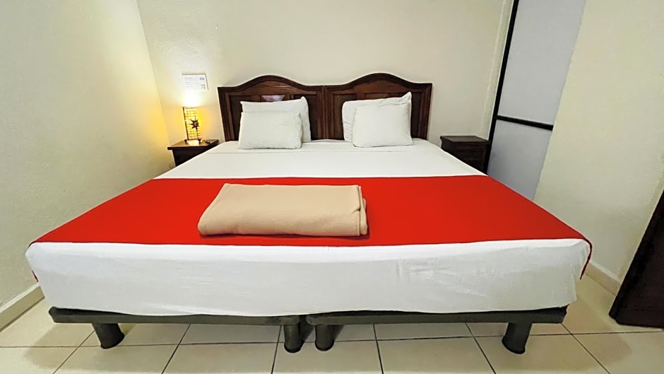Hotel B&B by Playa del Karma