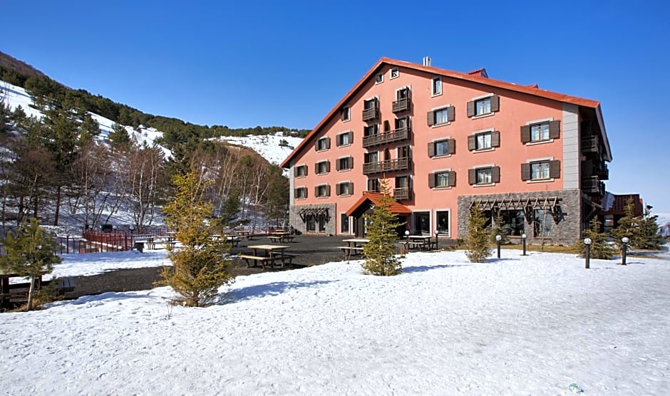 Dedeman Palandoken Ski Lodge Hotel