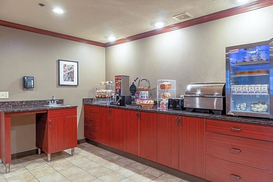 Norland Inn & Suites Roseau