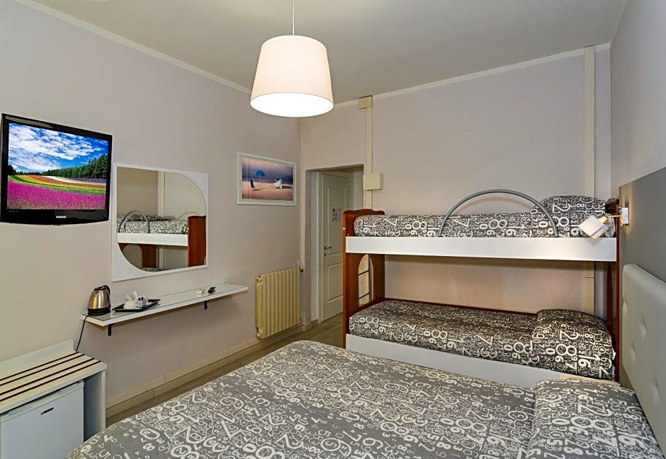 City Hotel