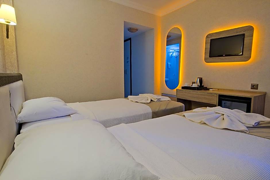 MONİ HOTEL
