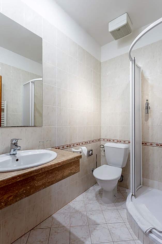 Wine Wellness Hotel Amande Hustopeče