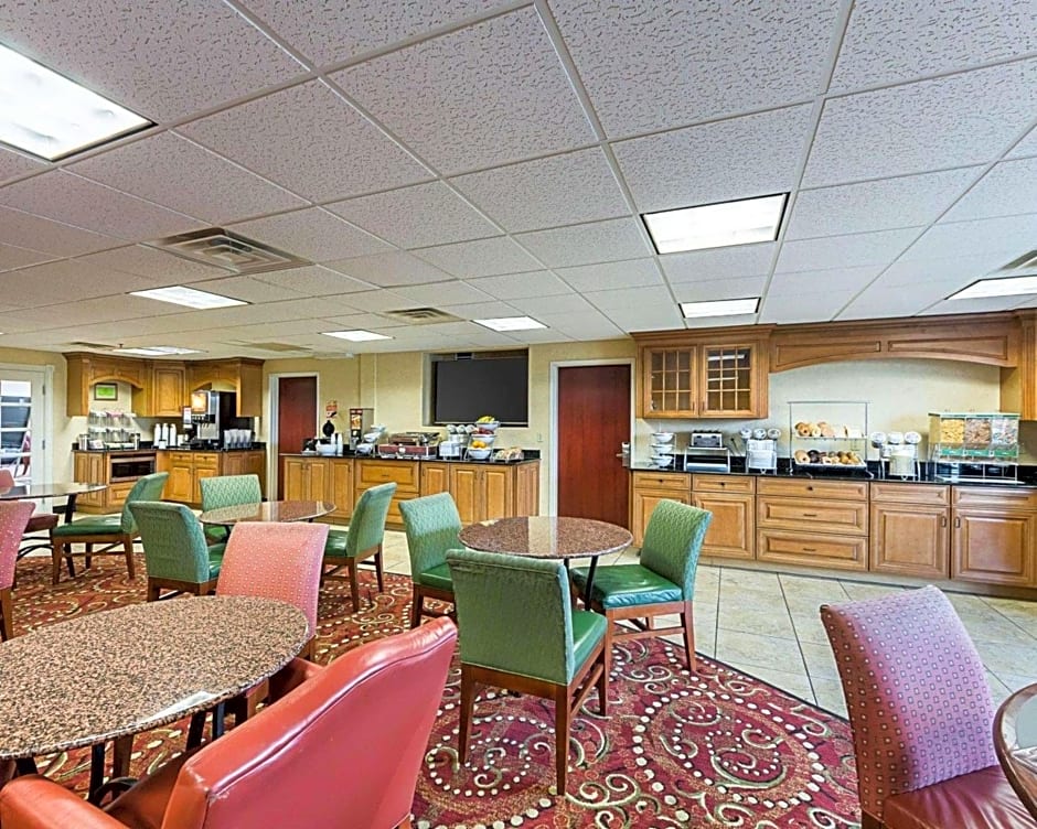 Comfort Suites Airport Wichita