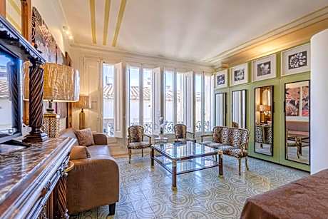 Queen Suite with Sea View