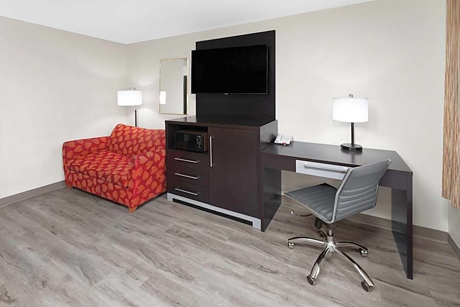 Baymont by Wyndham Green Bay