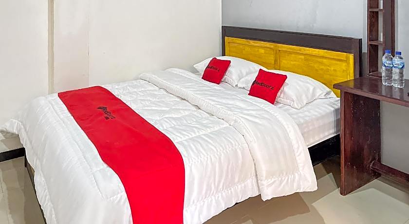 RedDoorz @ Rose House Simpang Pemda Medan Selayang
